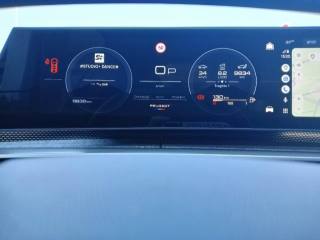 PEUGEOT 5008 usata, con Boardcomputer