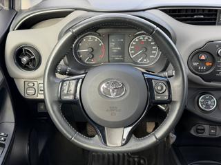 TOYOTA Yaris usata, con Bluetooth