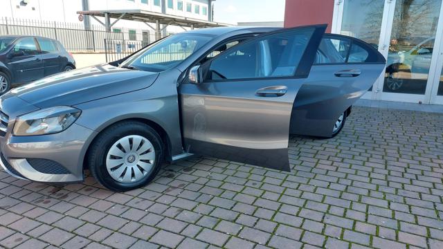 MERCEDES-BENZ A 180 usata 28