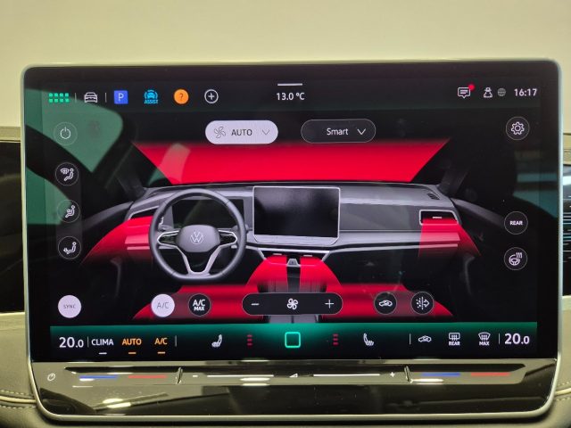 VOLKSWAGEN Passat usata, con Portellone posteriore elettrico