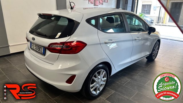 FORD Fiesta usata, con Autoradio