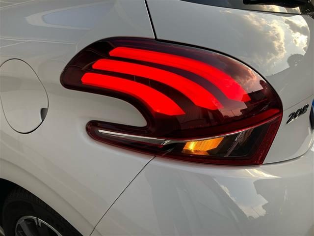 PEUGEOT 208 usata 7