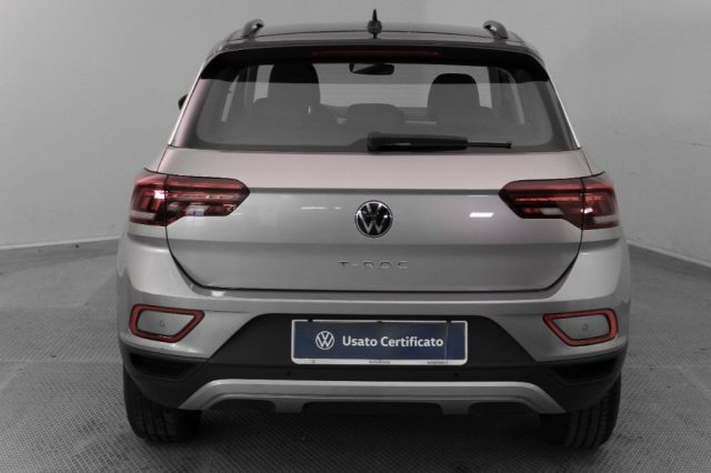 VOLKSWAGEN T-Roc usata, con Autoradio