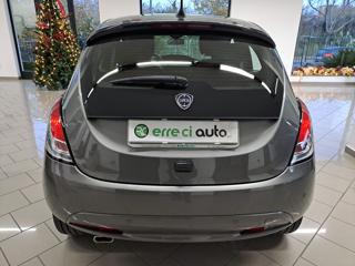 LANCIA Ypsilon usata, con Park Distance Control
