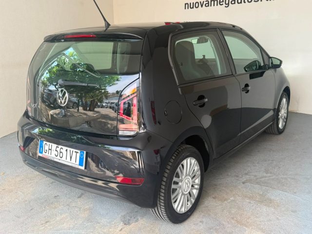 VOLKSWAGEN up! usata, con Autoradio
