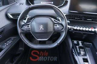 PEUGEOT 3008 usata, con Airbag testa