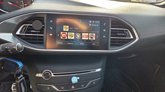 PEUGEOT 308 usata, con Volante multifunzione