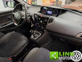 LANCIA Ypsilon usata, con Autoradio