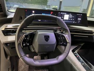 PEUGEOT 3008 usata, con Telecamera per parcheggio assistito