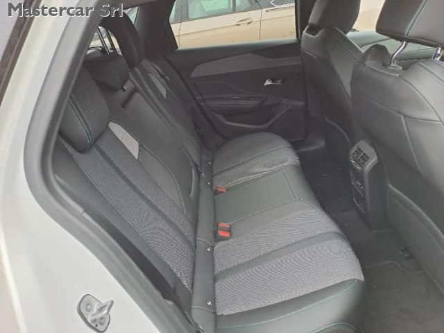 PEUGEOT 308 usata, con USB