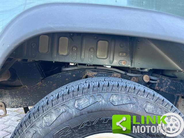 LAND ROVER Defender usata 22