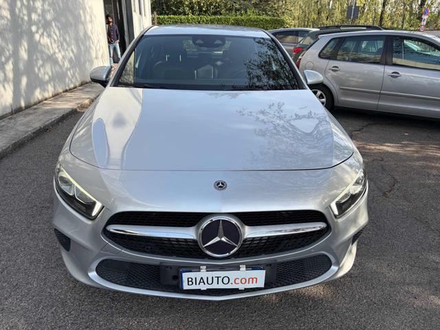 MERCEDES-BENZ A 180 usata, con Cerchi in lega