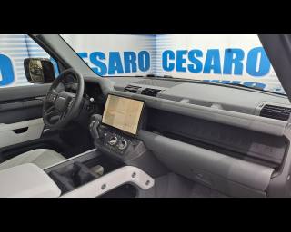 LAND ROVER Defender usata 31