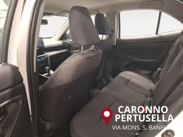 TOYOTA Yaris Cross usata, con Sedile posteriore sdoppiato