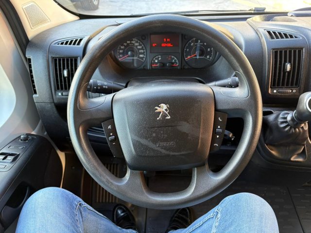 PEUGEOT Boxer usata, con Servosterzo