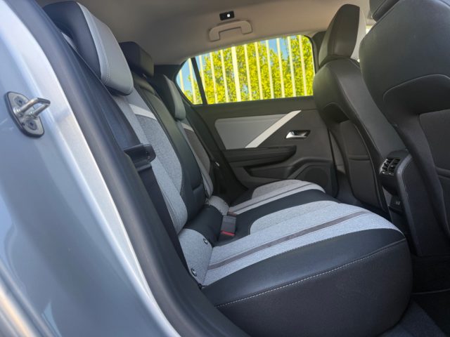 OPEL Astra usata, con Telecamera per parcheggio assistito