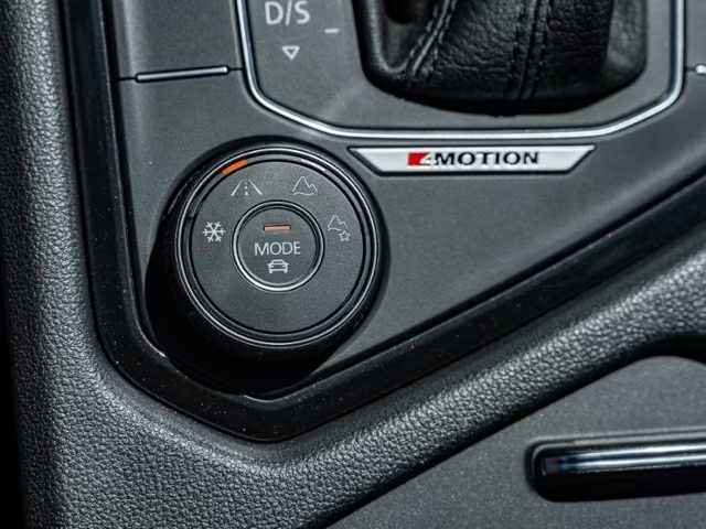 VOLKSWAGEN Tiguan usata, con Autoradio digitale
