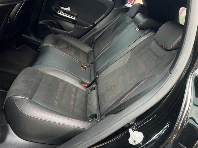 MERCEDES-BENZ GLA 200 usata, con Sistema di navigazione