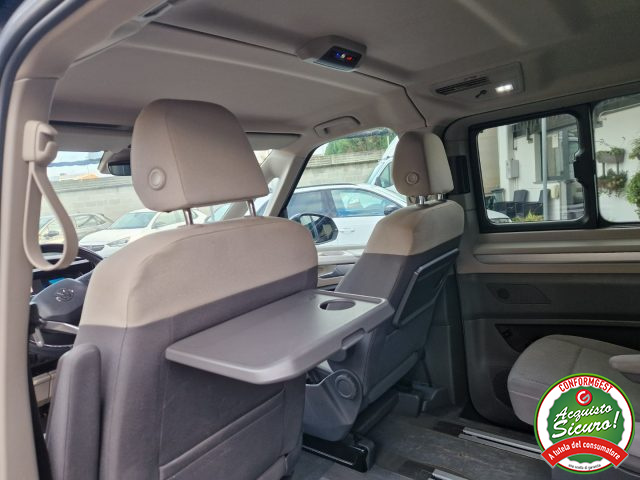 VOLKSWAGEN Multivan usata, con Park Distance Control