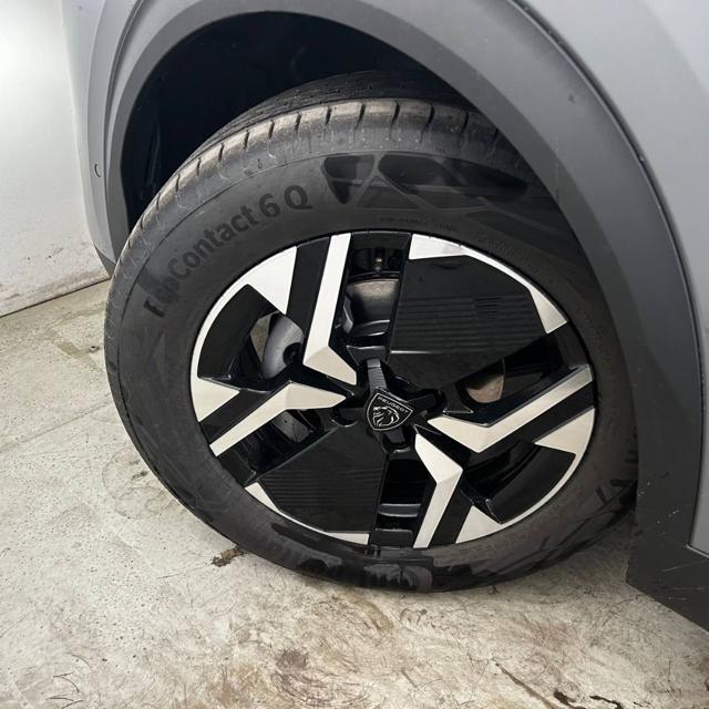 PEUGEOT 2008 usata, con Specchietti laterali elettrici
