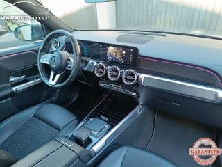 MERCEDES-BENZ GLB 200 usata, con Hill holder