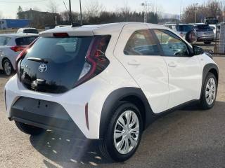 TOYOTA Aygo X usata, con Autoradio