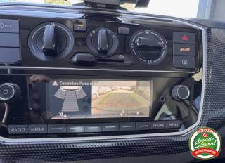 VOLKSWAGEN up! usata, con Fendinebbia