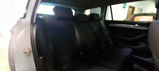 VOLKSWAGEN Passat Variant usata, con ESP