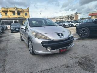 PEUGEOT 207 usata, con Airbag