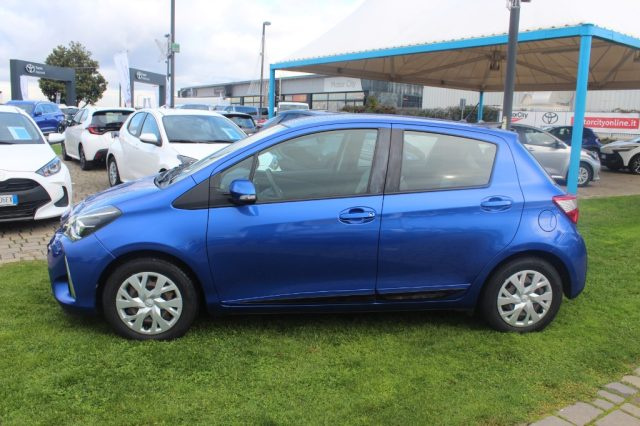 TOYOTA Yaris usata, con Autoradio
