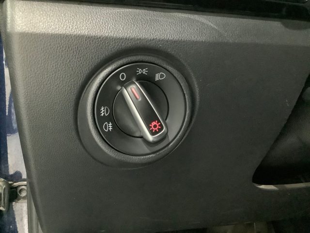 VOLKSWAGEN up! usata 17