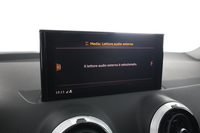 AUDI Q2 usata 10