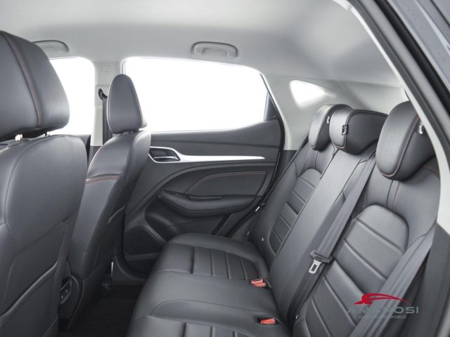 MG ZS usata 9