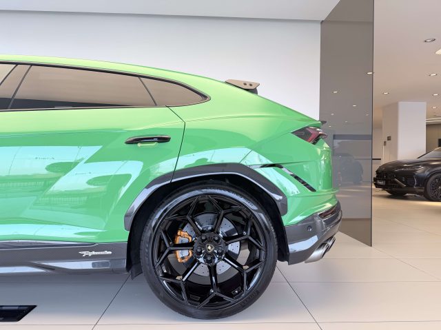 LAMBORGHINI Urus usata, con Servosterzo