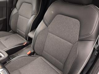 RENAULT Clio usata, con Controllo automatico clima