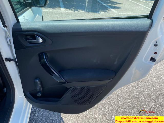 PEUGEOT 208 usata, con Volante multifunzione