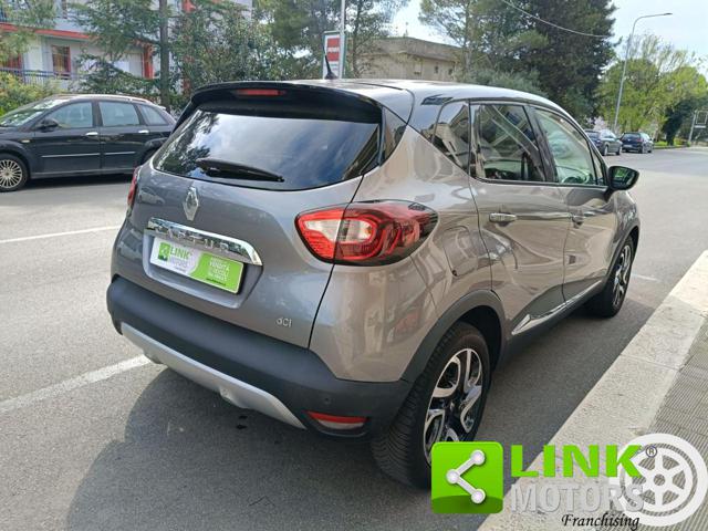 RENAULT Captur usata, con Luci diurne
