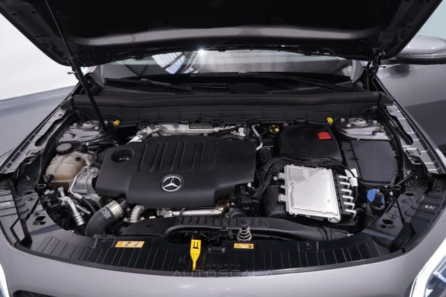 MERCEDES-BENZ GLB 200 usata 36