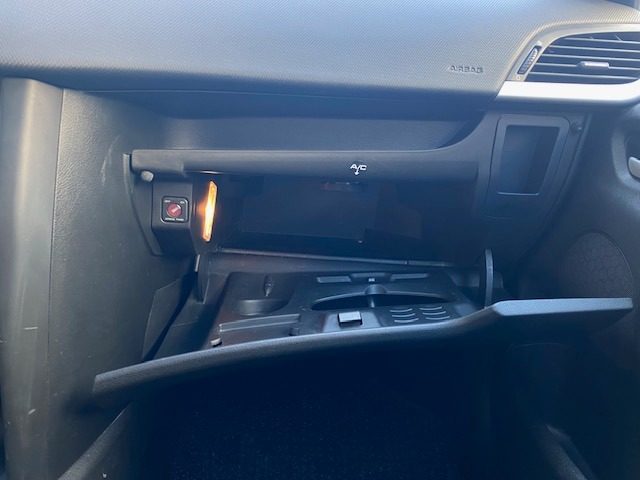 PEUGEOT 207 usata, con USB