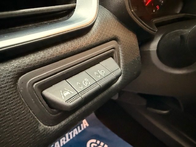 RENAULT Clio usata, con Lettore CD