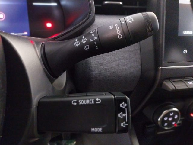 RENAULT Clio usata, con Luci diurne LED