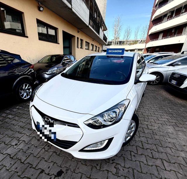 HYUNDAI i30 usata, con Airbag laterali