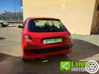 PEUGEOT 206 usata, con Alzacristalli elettrici