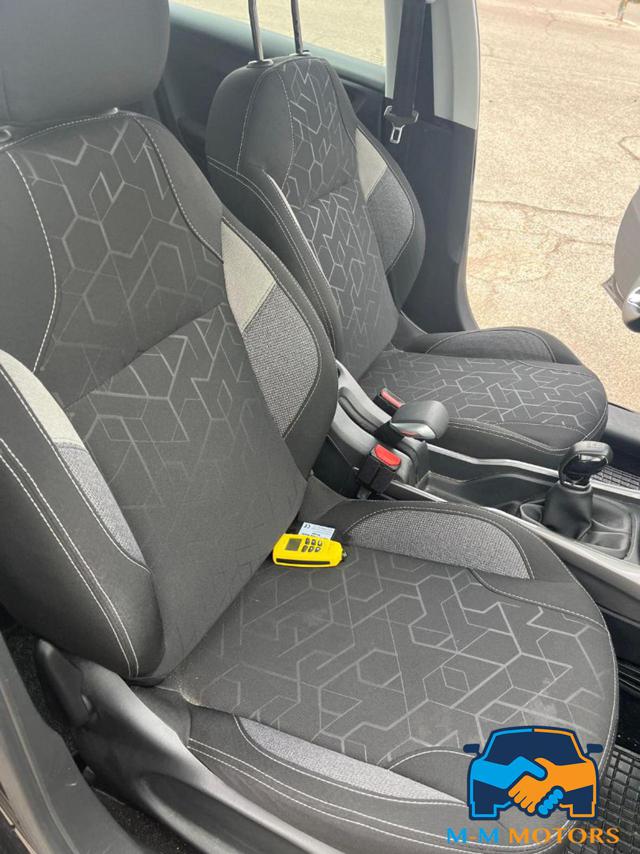 PEUGEOT 2008 usata, con Airbag testa