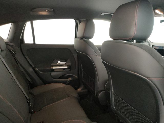 MERCEDES-BENZ GLA 200 usata, con Chiusura centralizzata