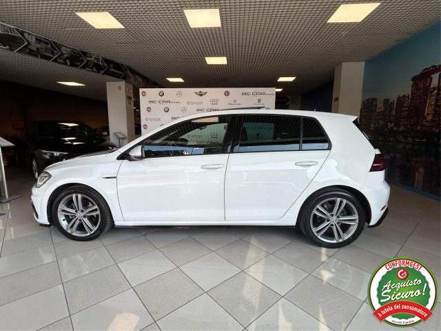 VOLKSWAGEN Golf usata, con Autoradio