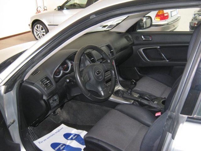 SUBARU Legacy usata, con Alzacristalli elettrici
