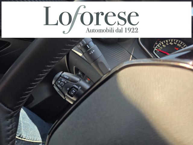 PEUGEOT 208 usata, con Sedile posteriore sdoppiato