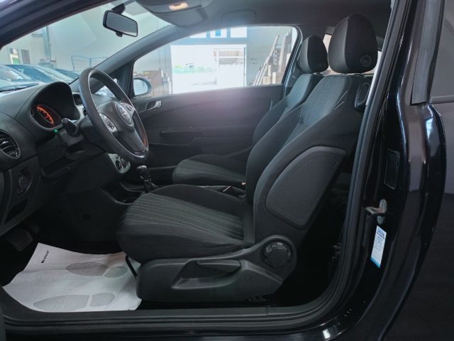 OPEL Corsa usata, con Climatizzatore