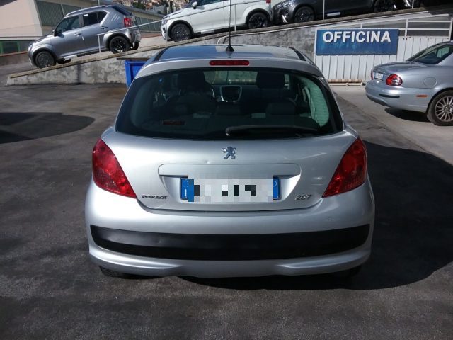 PEUGEOT 207 usata, con Autoradio